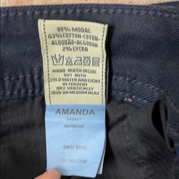 DL1961 Amanda Skinny Jeans - Picture 7 of 8